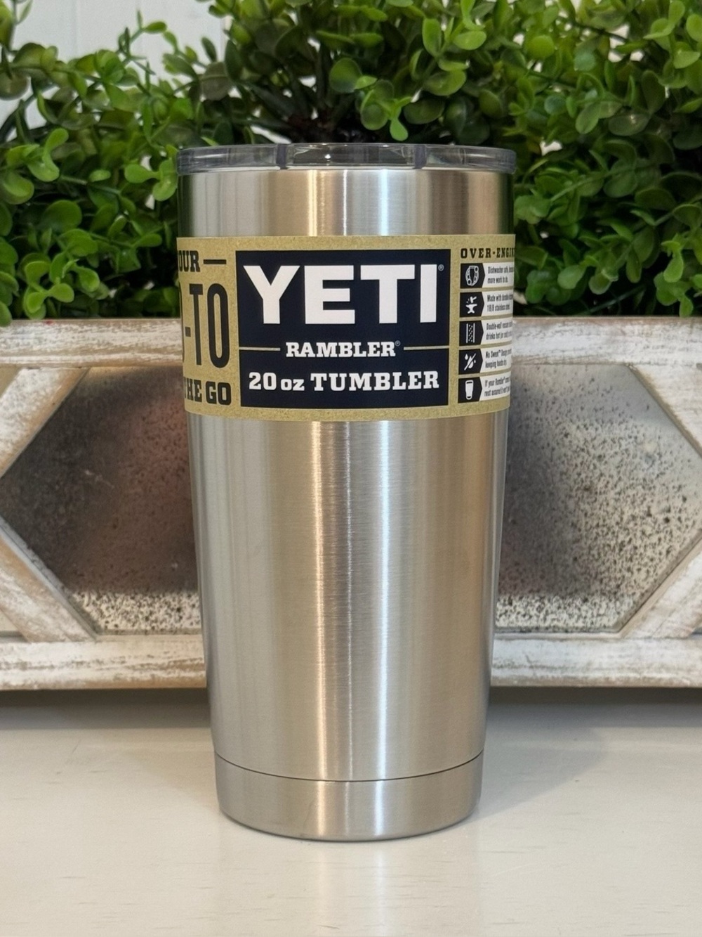 YETI Rambler 20 oz Tumbler MAGSLIDE Lid In STAINLESS STEEL NEW WITH RECEIPT